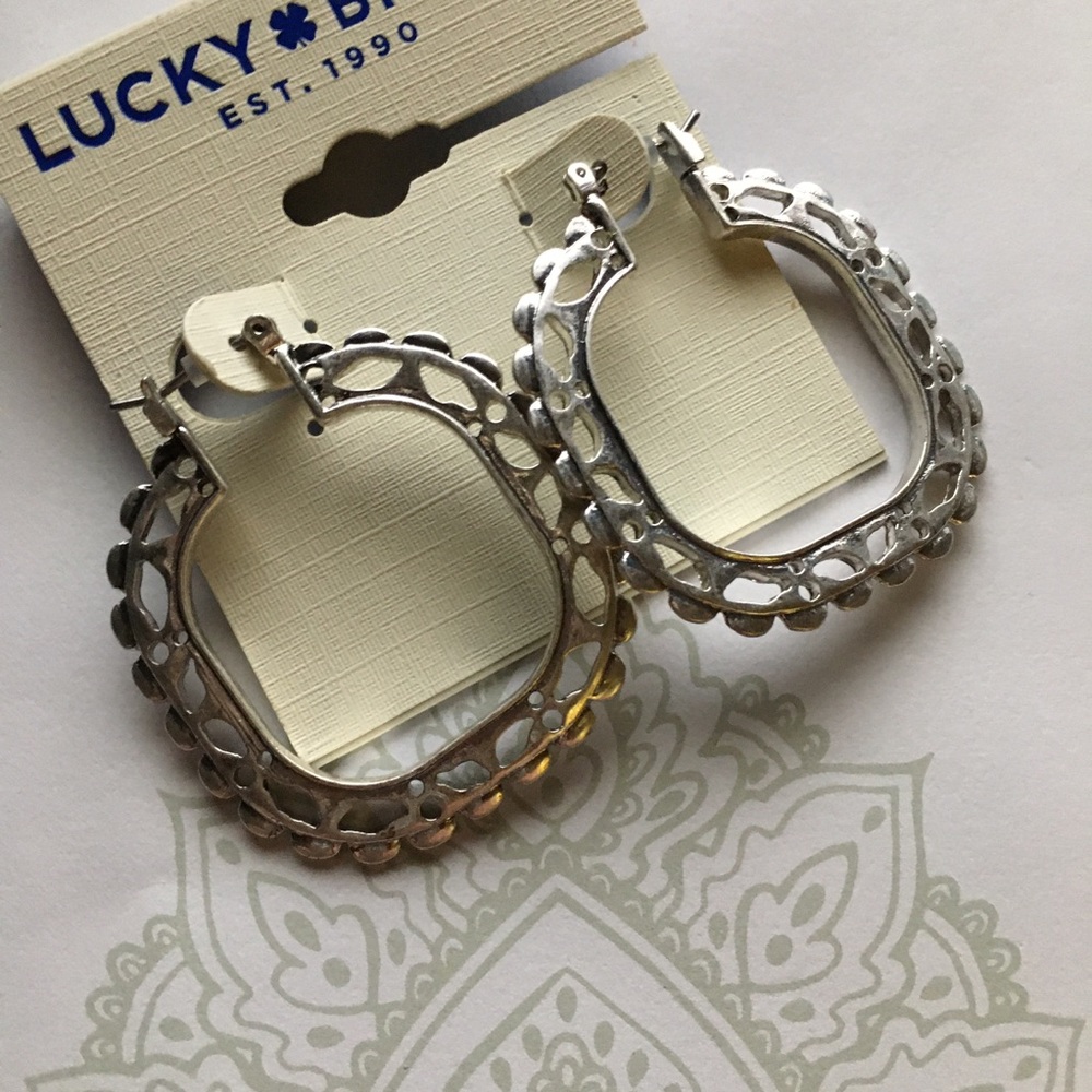 NWT LUCKY SILVER CUT OUT HOOP EARRINGS - Picture 4 of 8